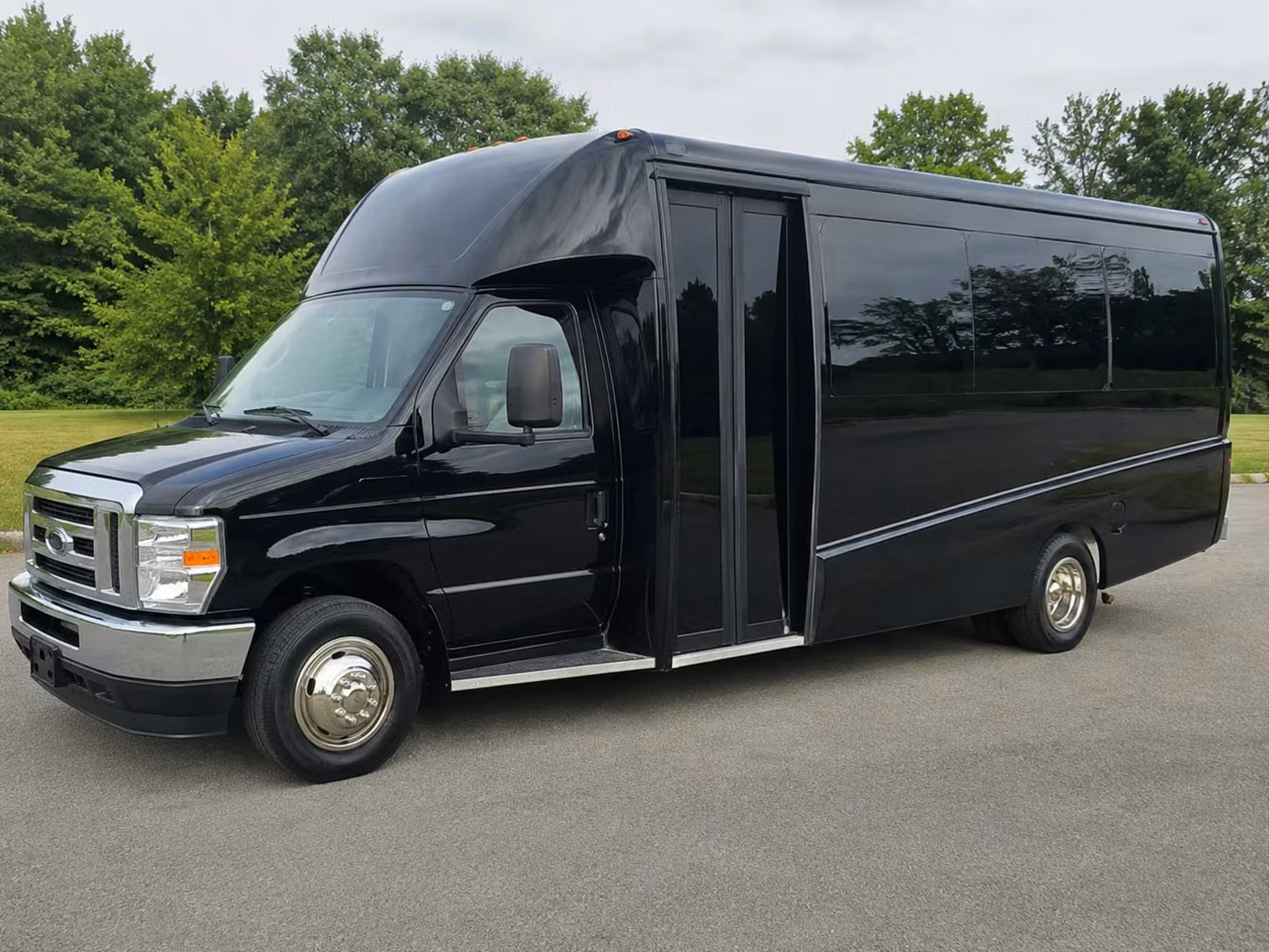 20 passenger minibus