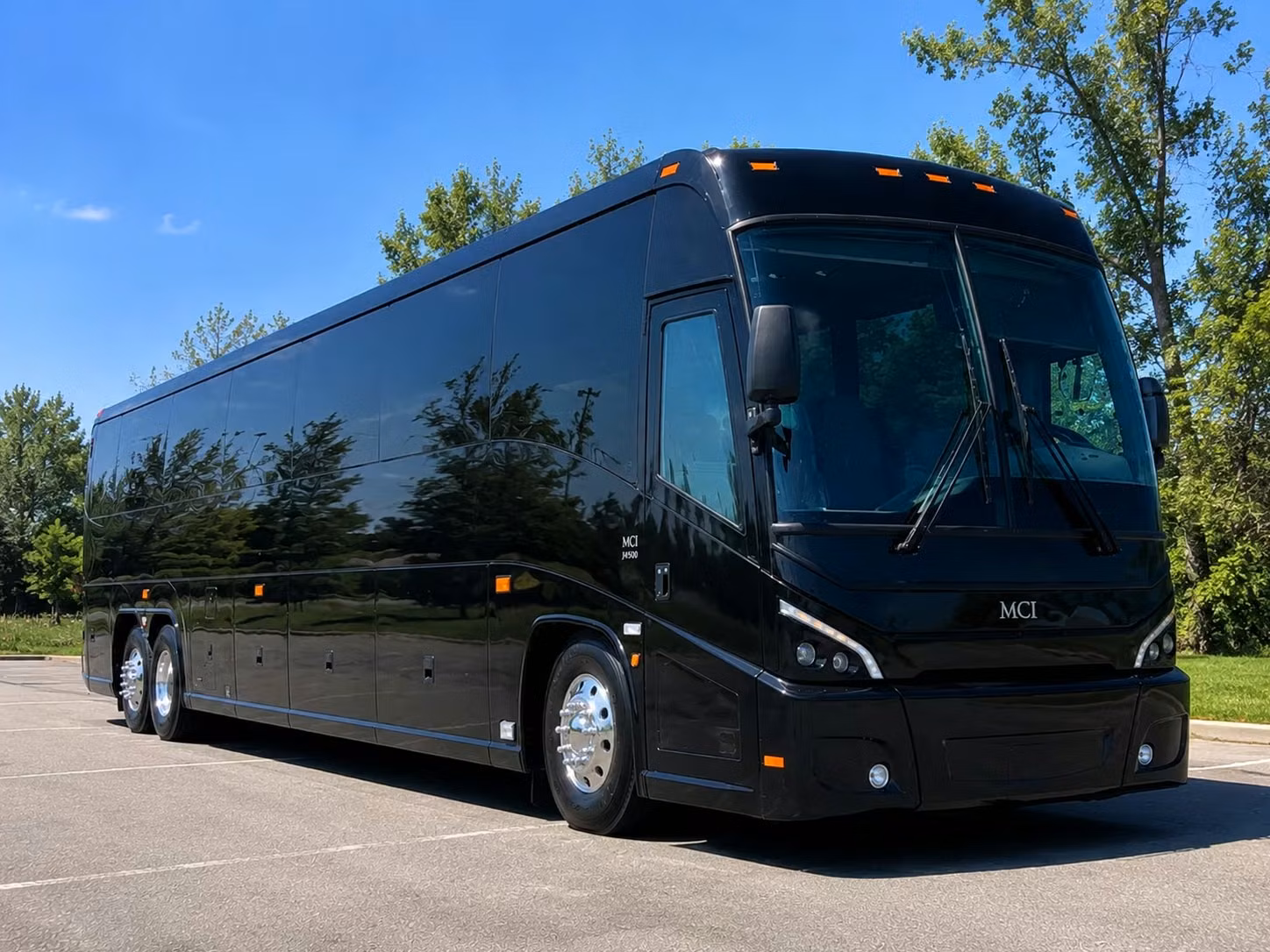 kirkland charter bus rentals for large prom groups traveling together