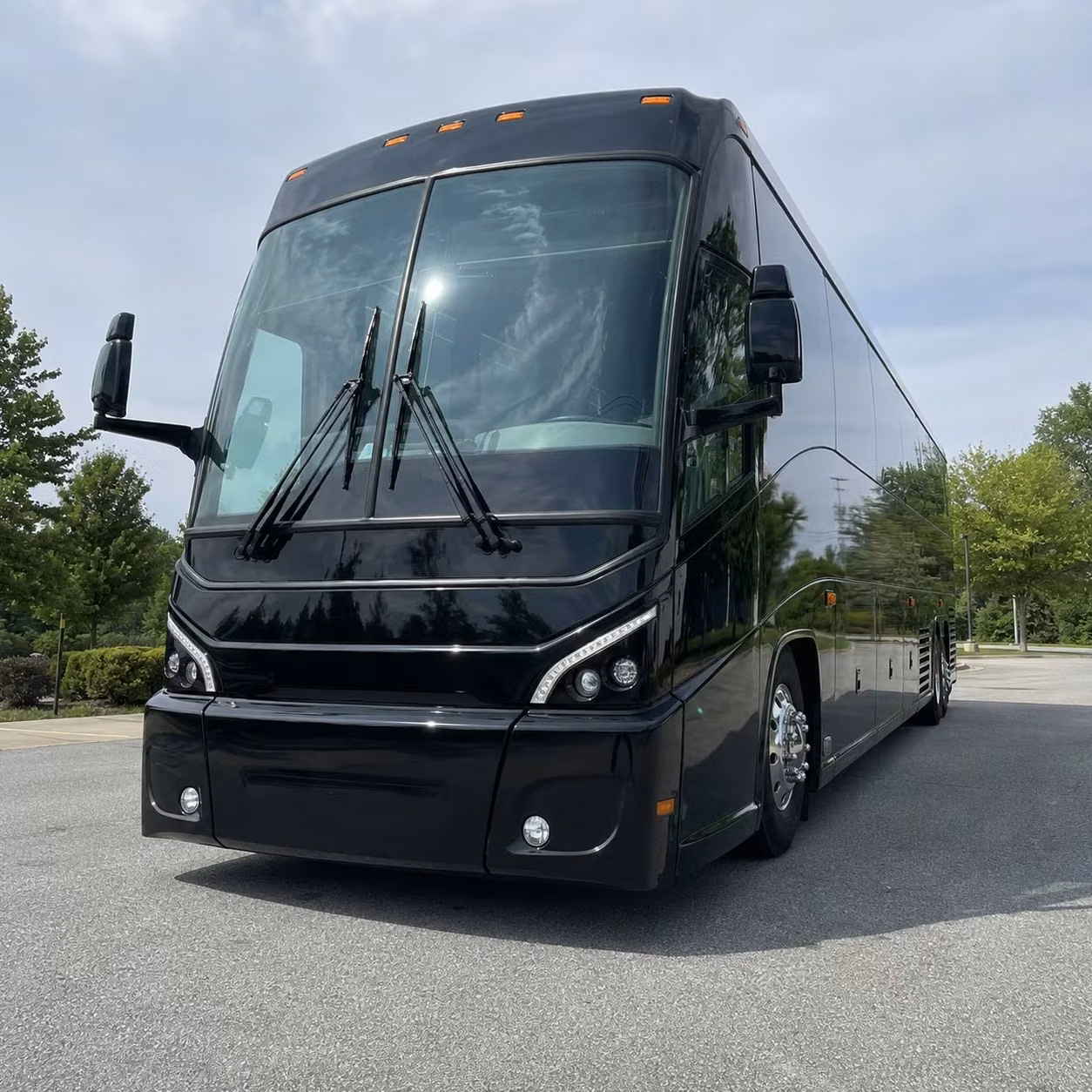 multi day charter bus rentals for kirkland groups